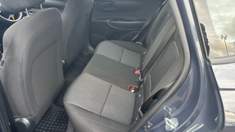 Hyundai i20 1.0T GDi 48V MHD SE Connect 5dr Petrol Hatchback